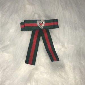 Perfect fashion brooch